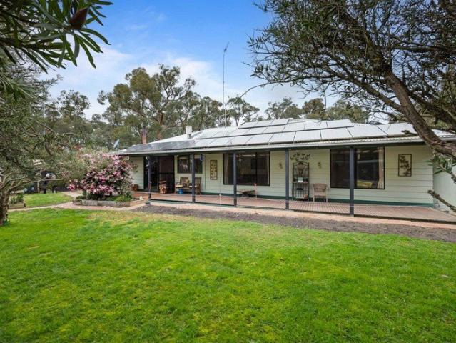 House for sale in Scarsdale, Victoria
