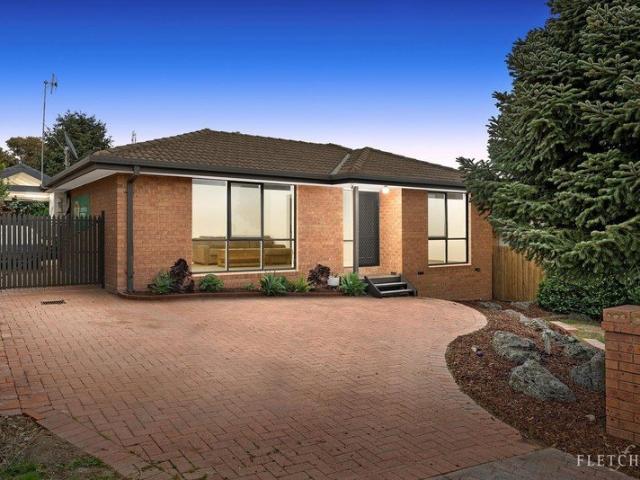 House for sale in Lakeview Heights, Melbourne