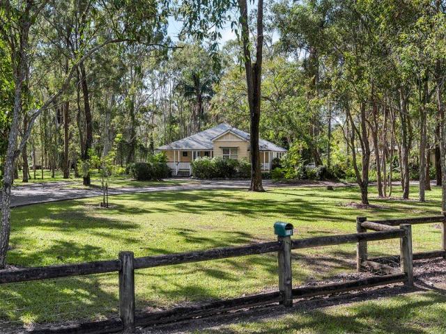 Cottage for sale in Toombul, Queensland