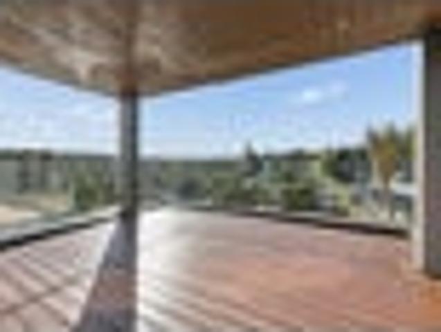 Townhouse for sale in Whangaparaoa