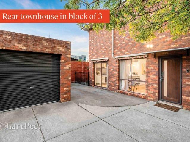 Townhouse for sale in Camerons Creek, Victoria
