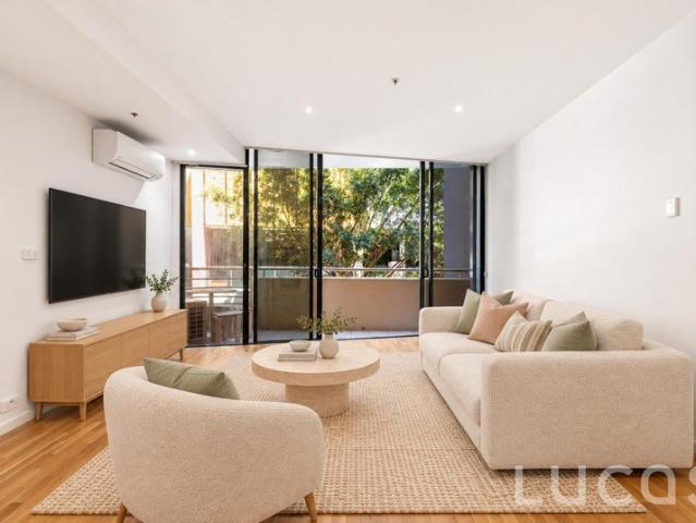 Apartment for sale in NewQuay, Melbourne