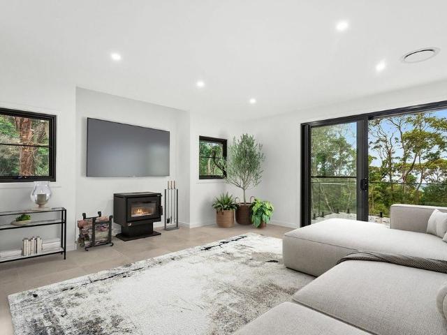House for rent in Wombarra, Wollongong City Council