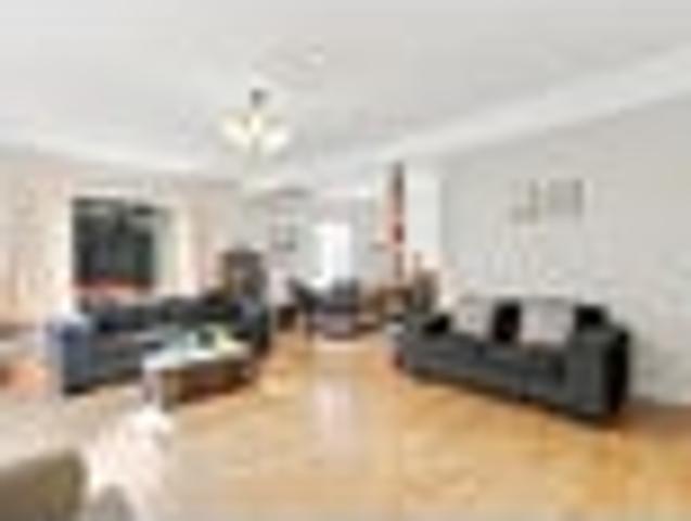House for sale in Otakou