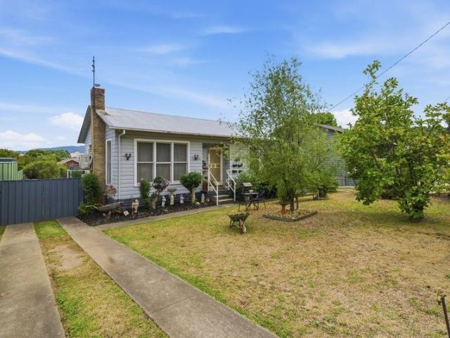 House for sale in Myrtleford, Victoria
