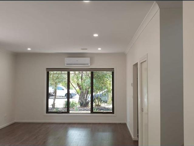 Townhouse for rent in Camerons Creek, Victoria