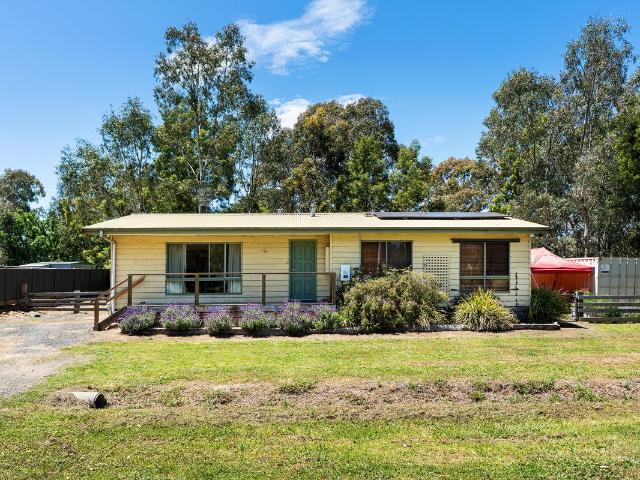 House for sale in Campbells Creek, Victoria