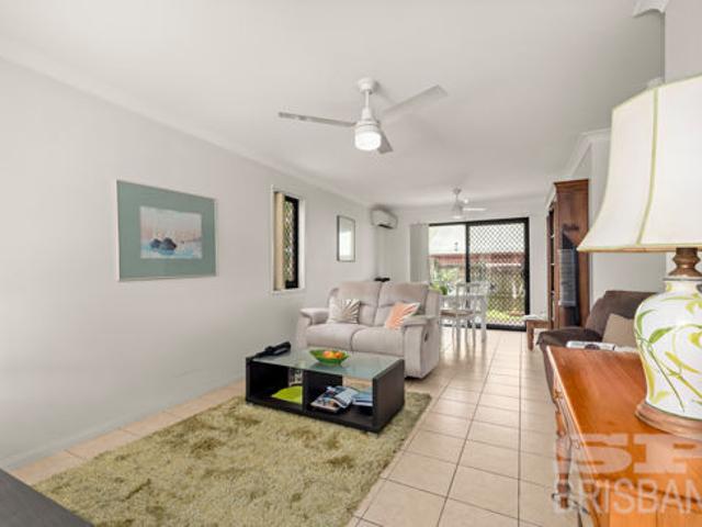 Townhouse for sale in Toombul, Queensland
