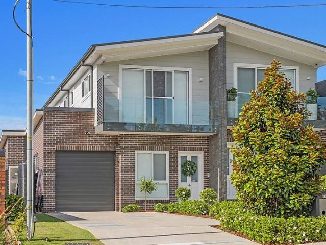 Duplex for rent in Sydney, New South Wales
