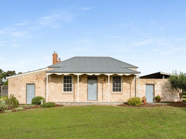 Cottage for sale in Robe, South Australia