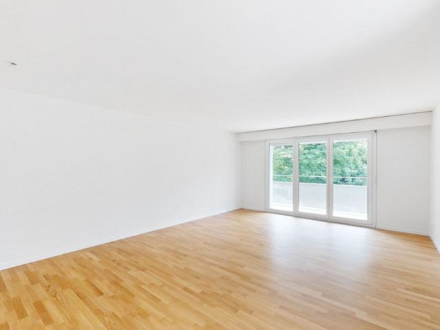 Apartment mieten in Einigen, Zürich