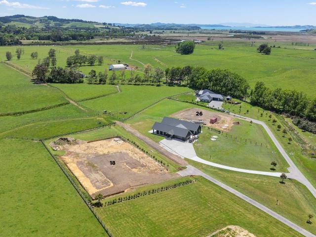 Land for sale in Awhitu, Oroua County