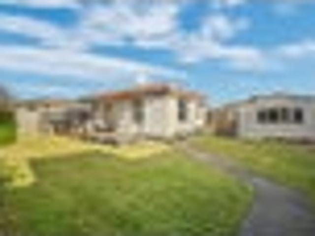 House for sale in Chaslands, Canterbury