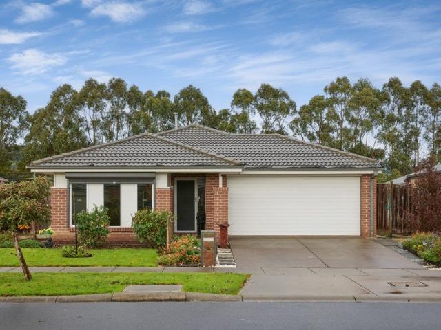 House for sale in Allambee, Victoria