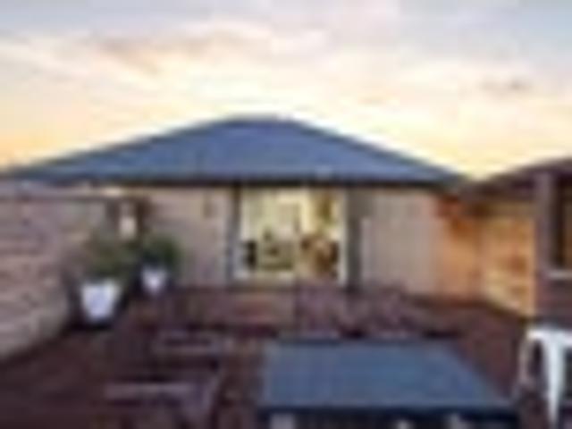 House for sale in Chaslands, Canterbury