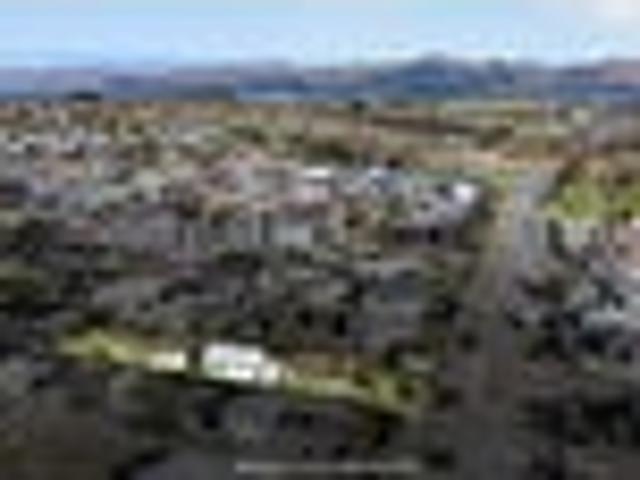 House for sale in Chaslands, Canterbury