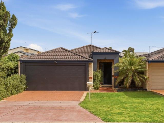 Duplex for rent in Parklands, Western Australia
