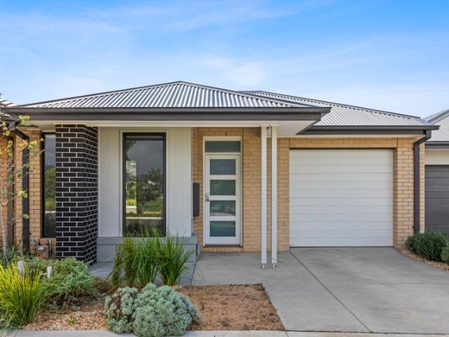 House for sale in Harriott, Geelong