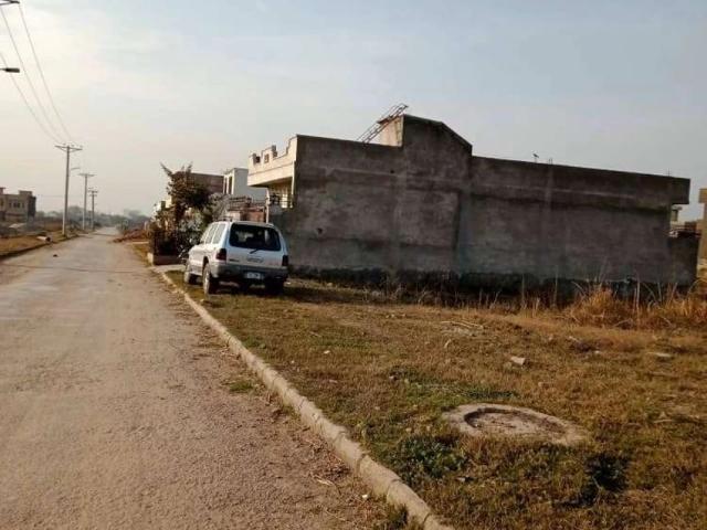 Land for sale in کابینہ ڈویژن کے ملازمین سی ایچ ایس, زون 2