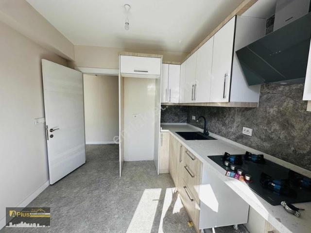 Tire, İzmir içerisinde kiralık mülk