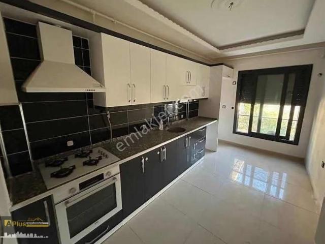 Tire, İzmir içerisinde kiralık mülk