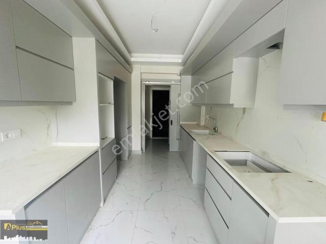 Tire, İzmir içerisinde satılık mülk