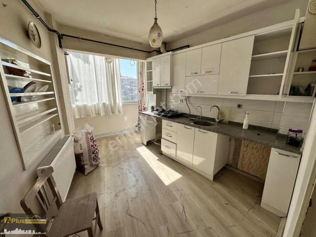 Tire, İzmir içerisinde kiralık mülk