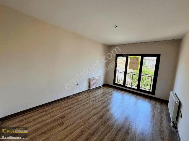 Tire, İzmir içerisinde kiralık mülk