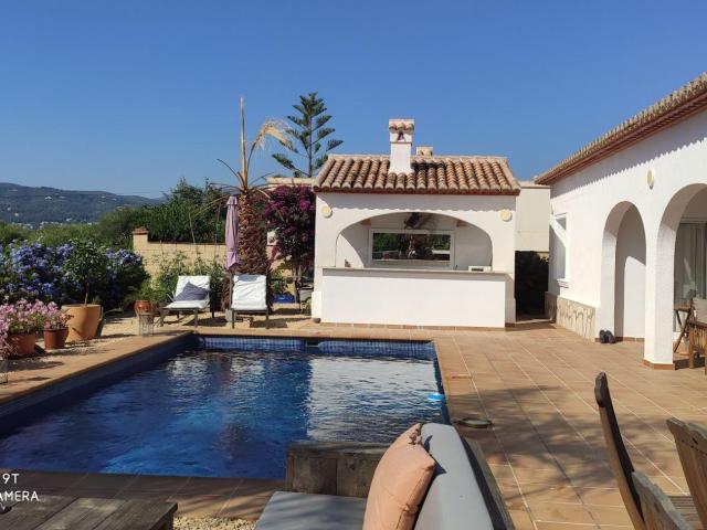 Casa en venta en Beniarbeig, Valencia