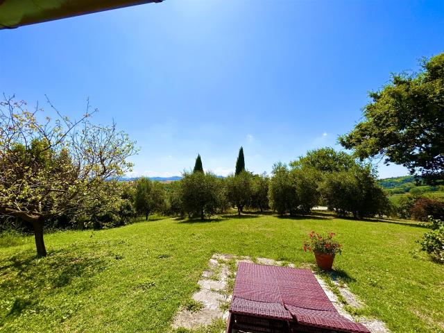 Casa in vendita a Centro storico, Marche