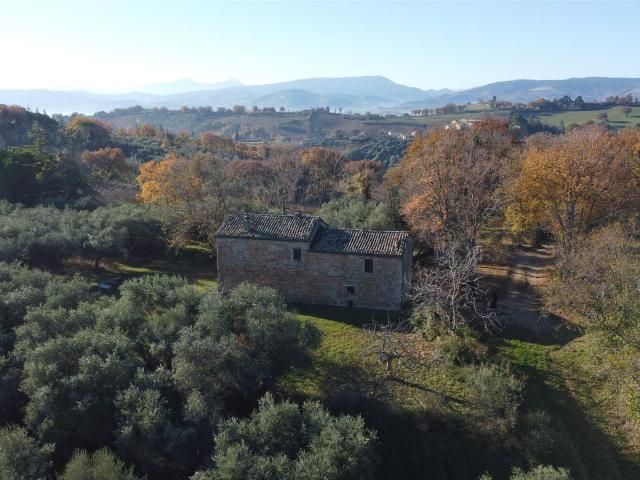 Casa in vendita a Colli al Metauro, Marche
