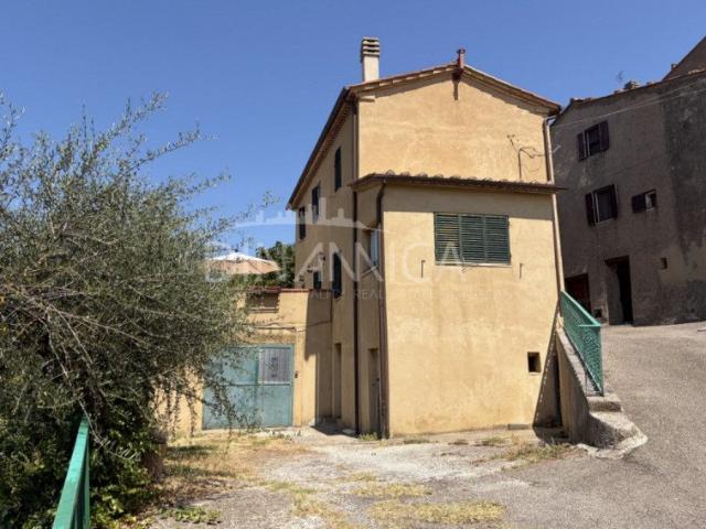 Casa in vendita a Monticello Amiata, Cinigiano