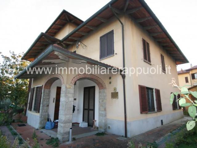 Casa in vendita a Lucignano, Toscana