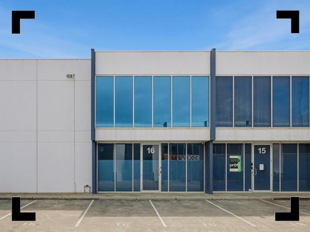 Warehouse for rent in Cheltenham, Melbourne