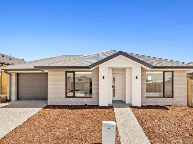 Granny Flat for rent in Geelong, Victoria
