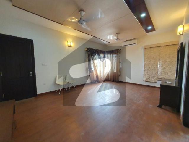 House for rent in 8 ڈی ایچ اے فیز, کراچی ڈویژن