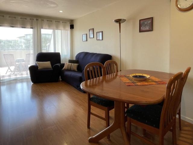 Apartment for sale in Paremoremo, Oroua County