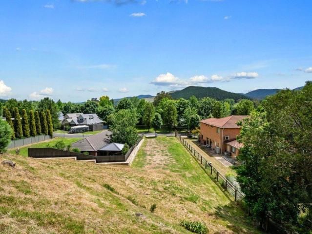 Land for sale in Bright, Alpine Shire
