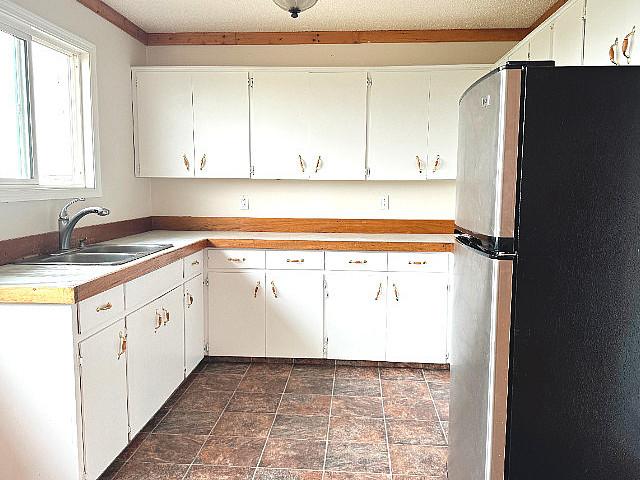 House for sale in Woking, Alberta