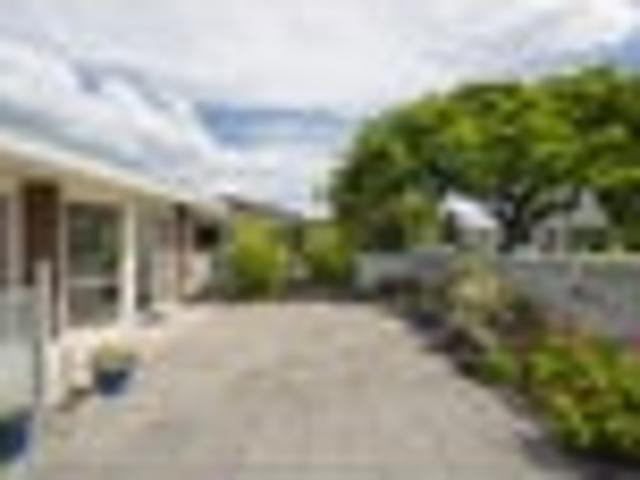 Apartment for sale in The Avenues, Tauranga