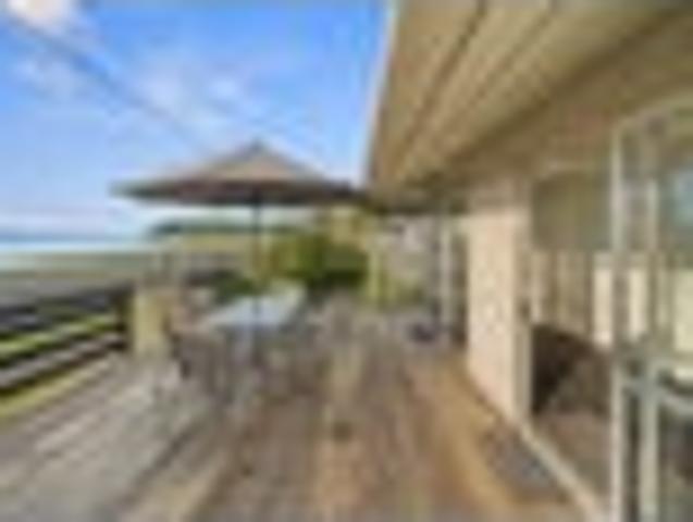 House for sale in Awhitu