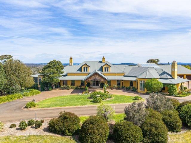 Cottage for sale in Canyonleigh, Wingecarribee Shire Council