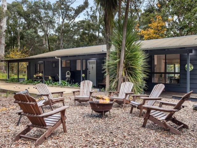 House for sale in Wheatsheaf, Victoria