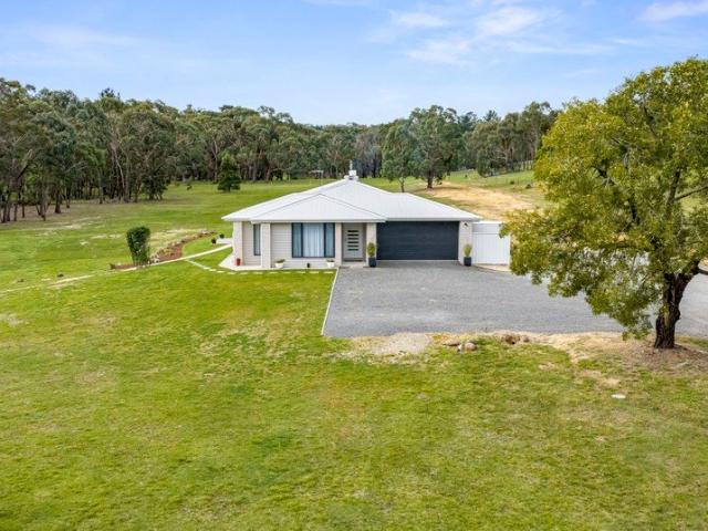 House for sale in Linton