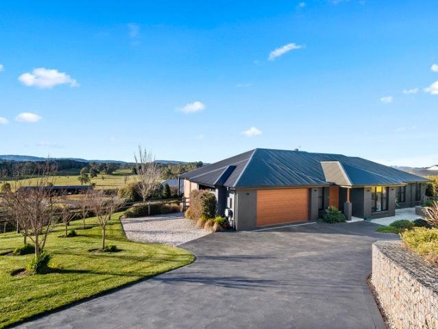 House for sale in Moss Vale, Wingecarribee Shire Council