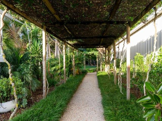 Cottage for sale in Cooroibah