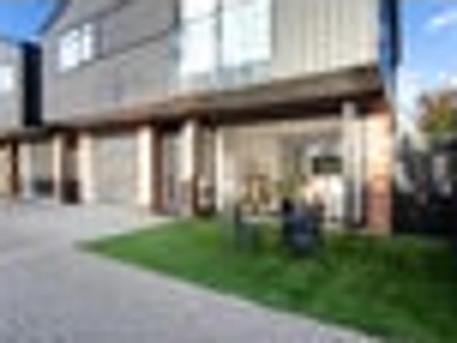 Townhouse for sale in Balmoral