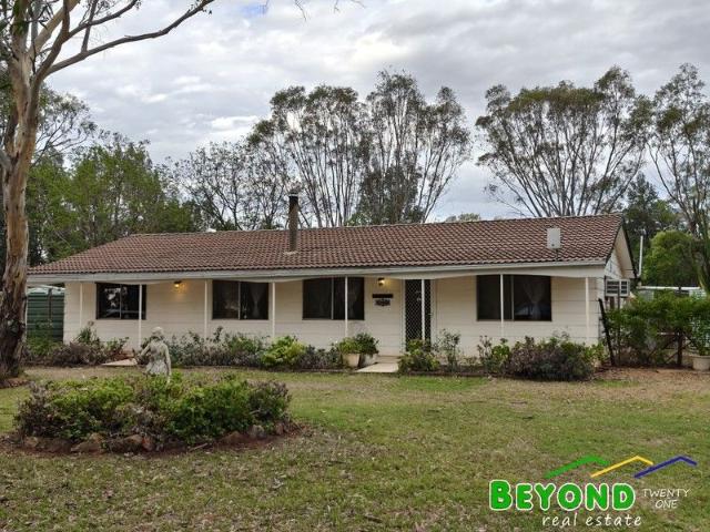 Cottage for sale in Breelong, New South Wales