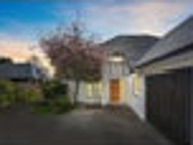 Townhouse for sale in Stonefields, Ōrākei