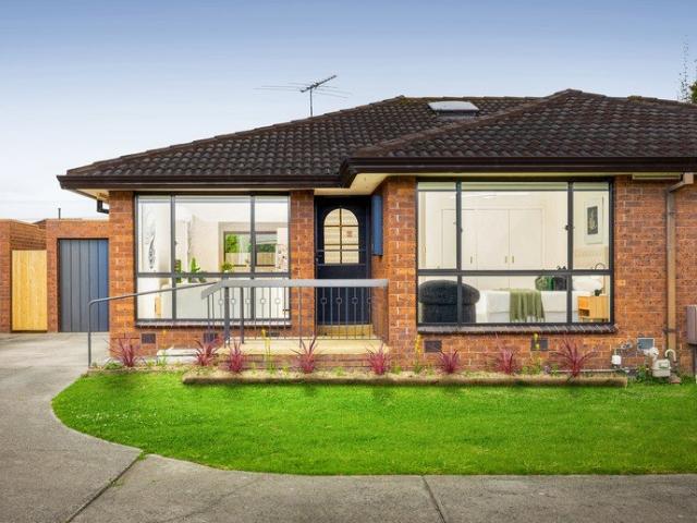 Apartment for sale in Hughesdale, Melbourne